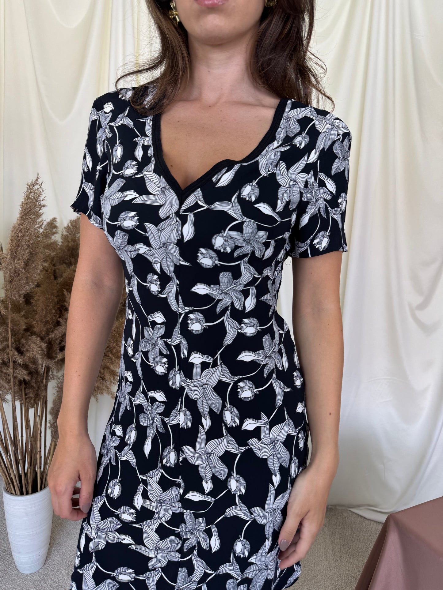 Rochie SANDRO PARIS cu print floral și decolteu in V, spate decupat ( mărimea S)