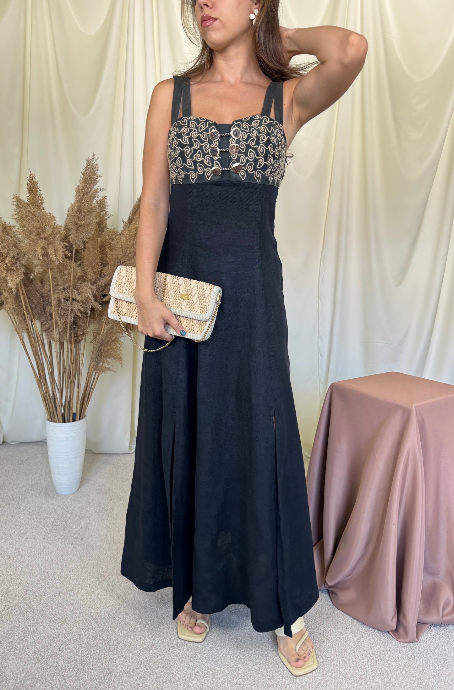 Rochie vintage din 100% in cu bretele din piele naturala întoarsă ( mărimea S/M)