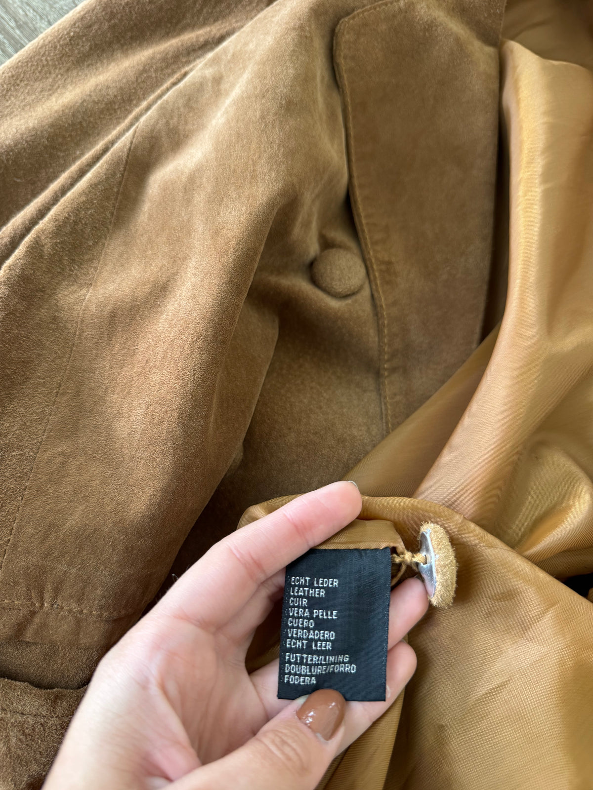 Jacheta vintage tip sacou din 100% piele naturală întoarsă la rând dublu de nasturi ( mărimea M)