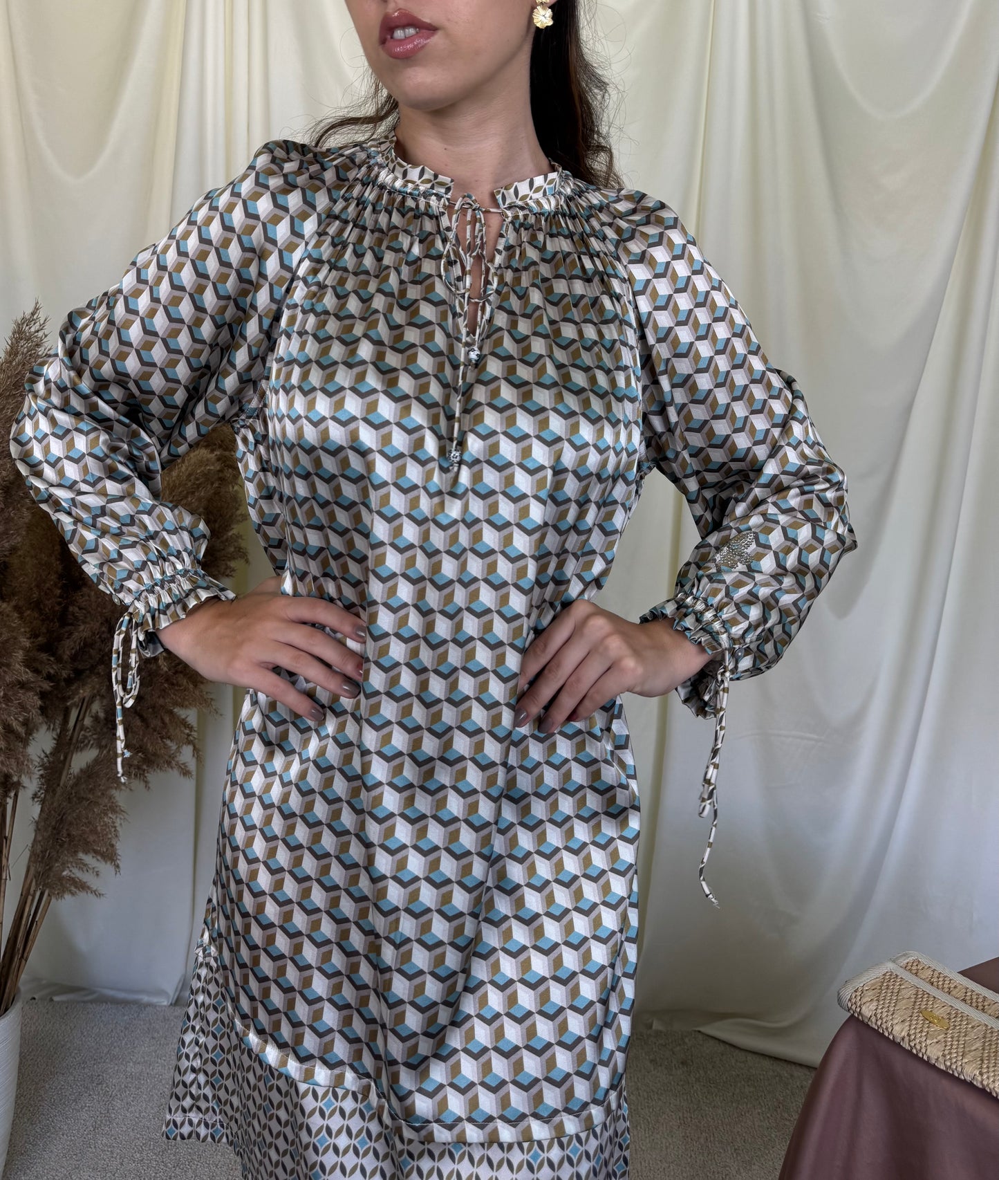 Rochie cu print din 100% mătase naturală, croi A- lejer 
(Mărimea xs- s/m)