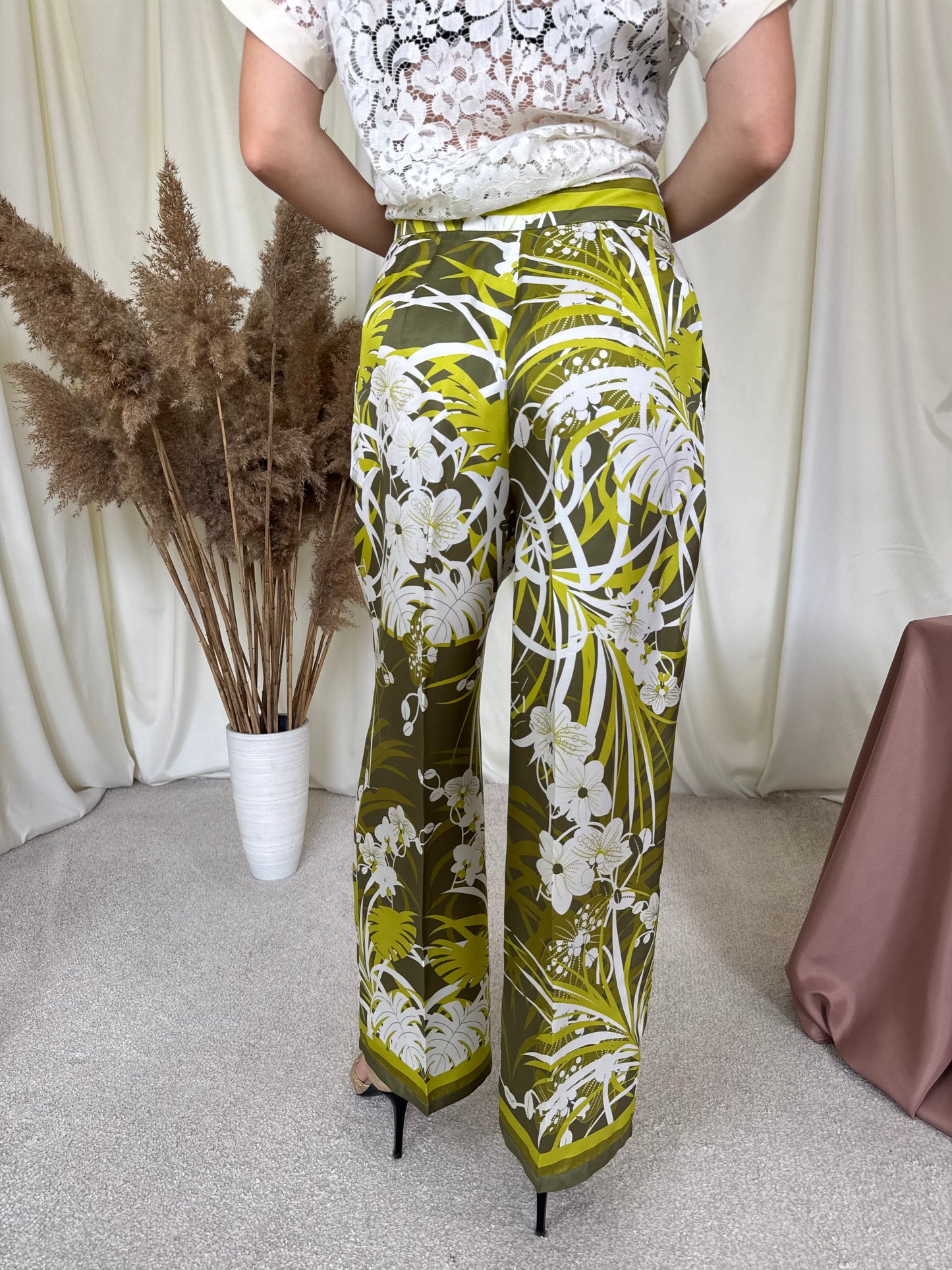 Pantalon MAX MARA din 100% mătase naturală cu print și talie înaltă ( mărimea S-M )