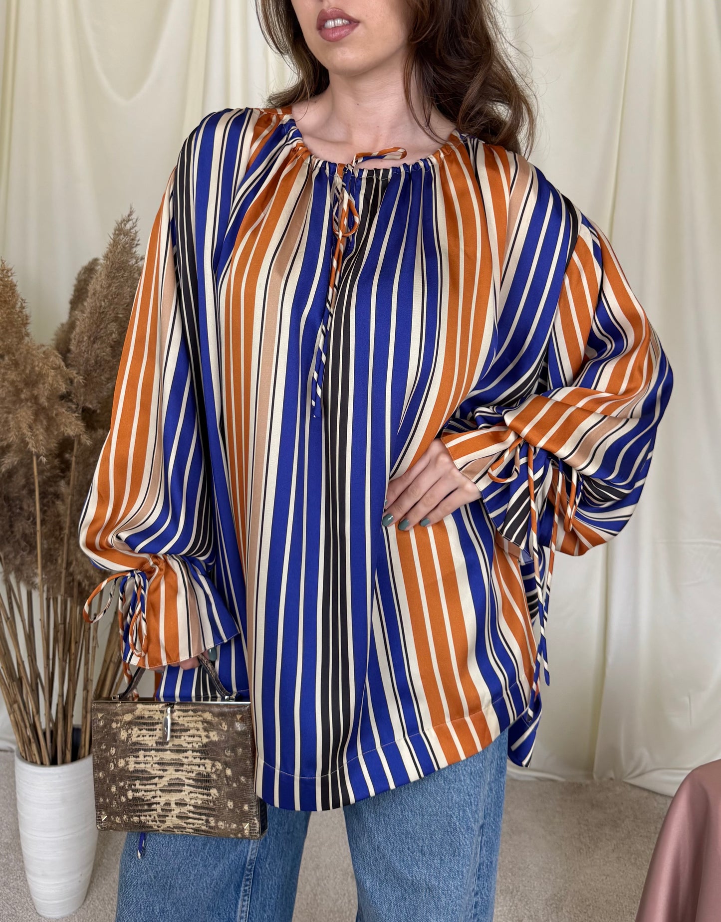 Bluza premium MULBERRY cu print 
(Mărimea M-XL)
