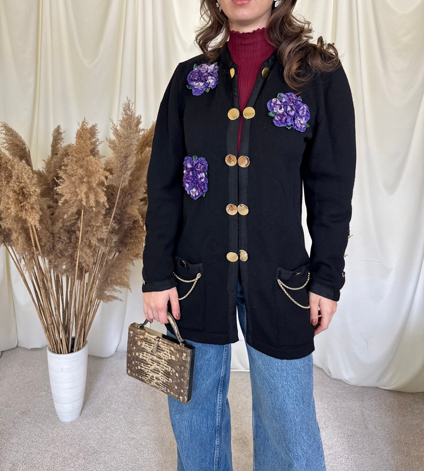 Cardigan vintage din 100% Lana, nasturi aurii + aplicații tip floare, (M)