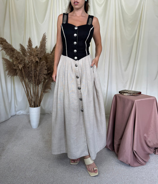 Rochie vintage din 100% in cu detalii și nasturi metalici 
(Mărimea M)
