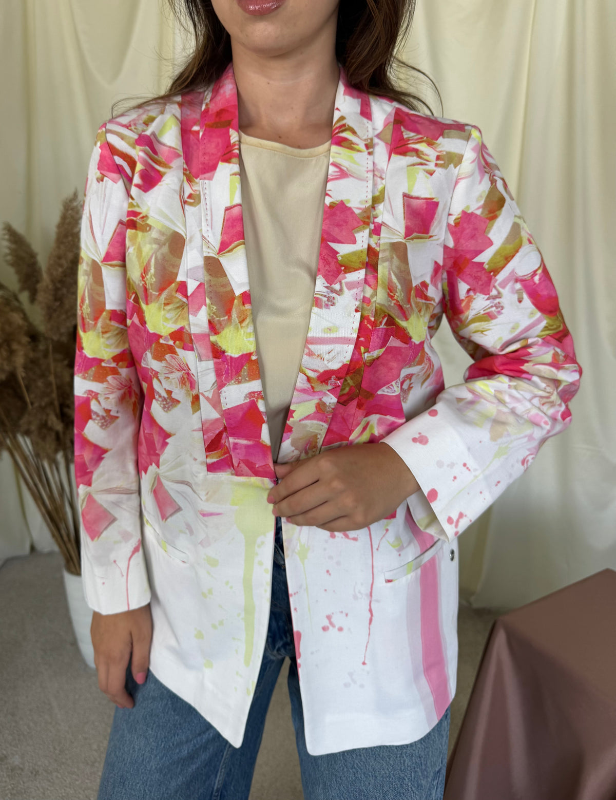 Sacou-jacheta premium Escada din 100% bumbac cu print superb ( mărimea M/L)
