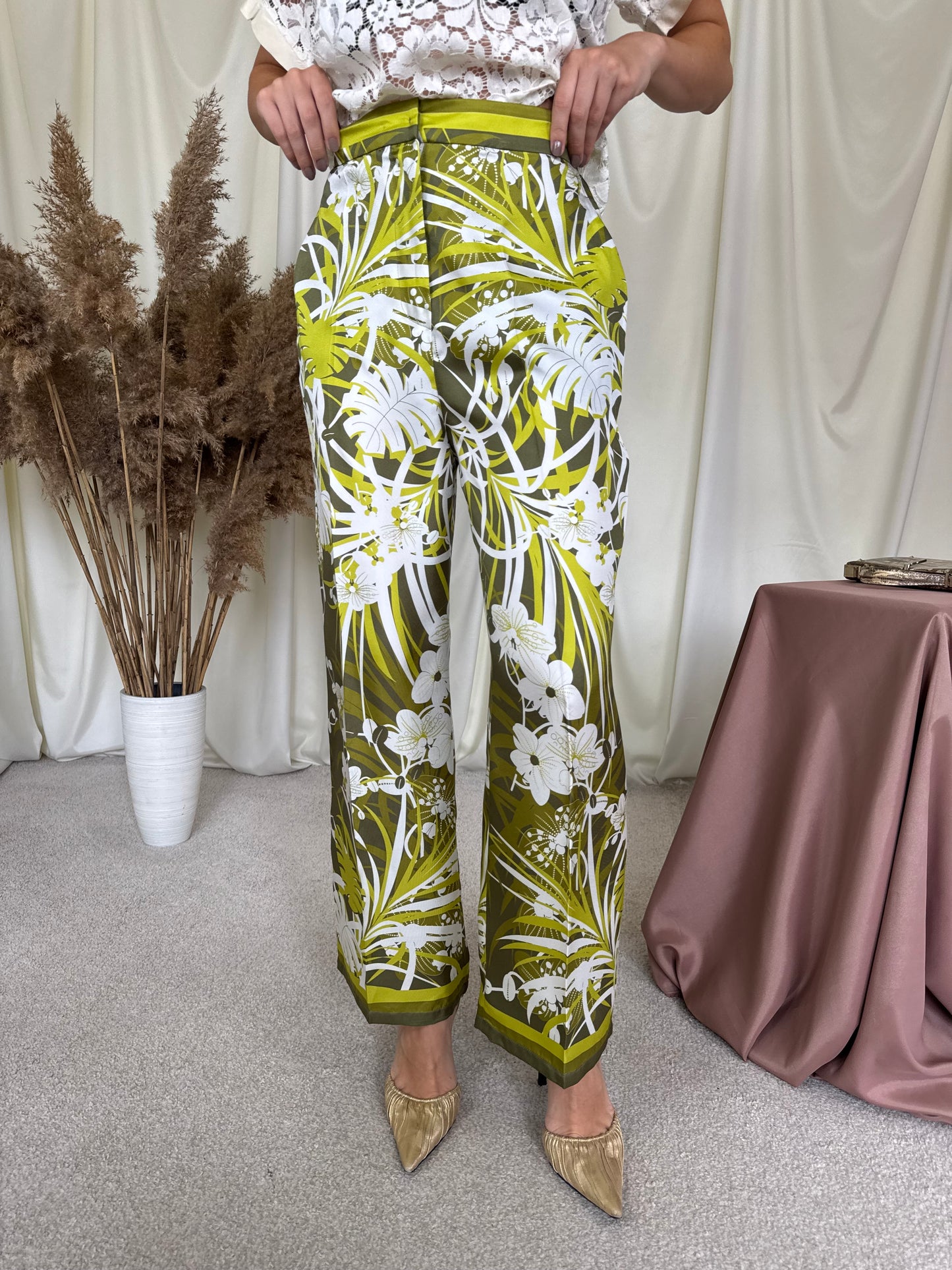 Pantalon MAX MARA din 100% mătase naturală cu print și talie înaltă ( mărimea S-M )