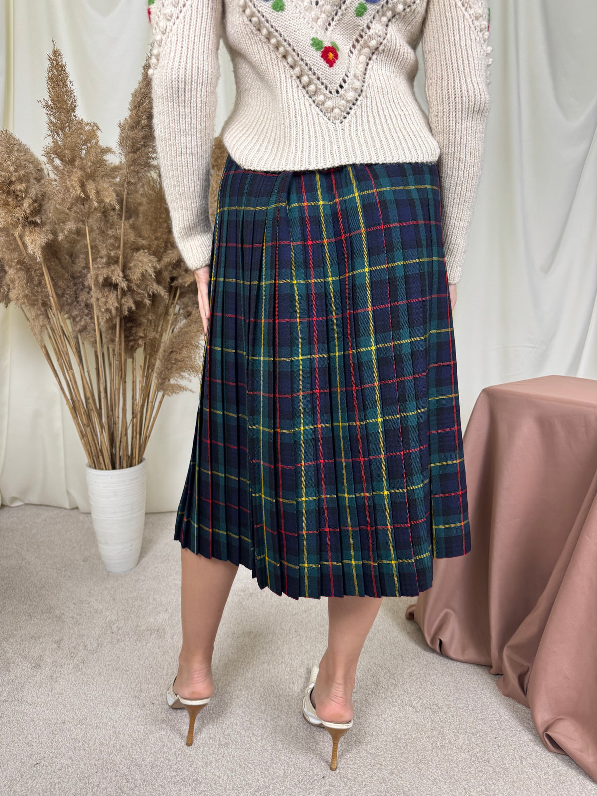 Fustă vintage din 100% lână premium cu print tartan, talie ajustabilă ( mărimea S-M )