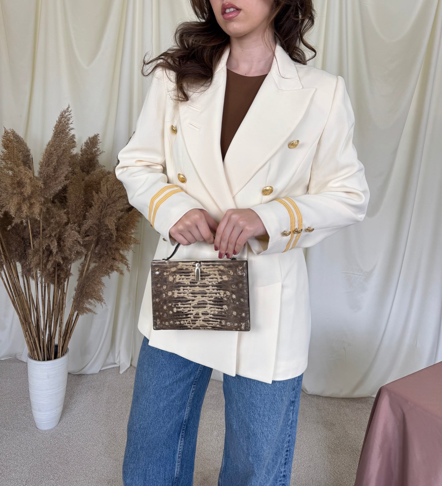 Sacou vintage cu nasturi metalicii aurii (mărimea M)