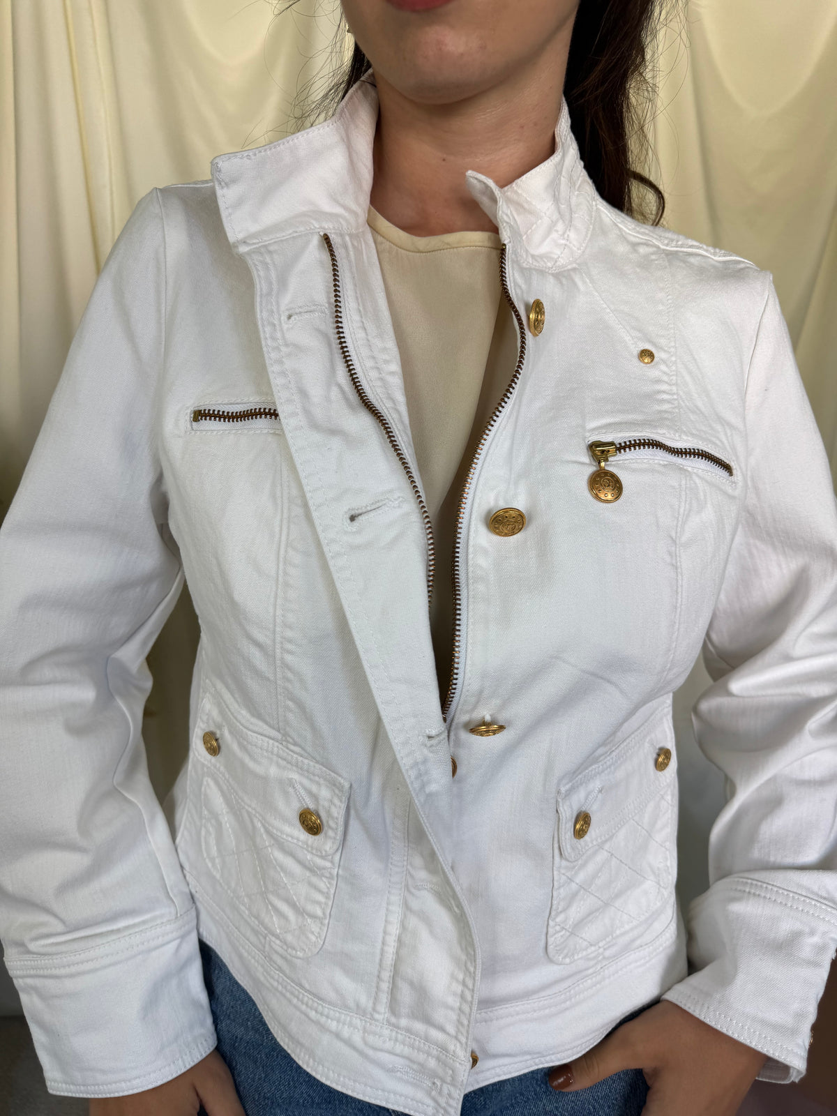 Geaca vintage ELEGANCE PARIS din denim de bumbac cu nasturi metalici inscripționați ( mărimea M)