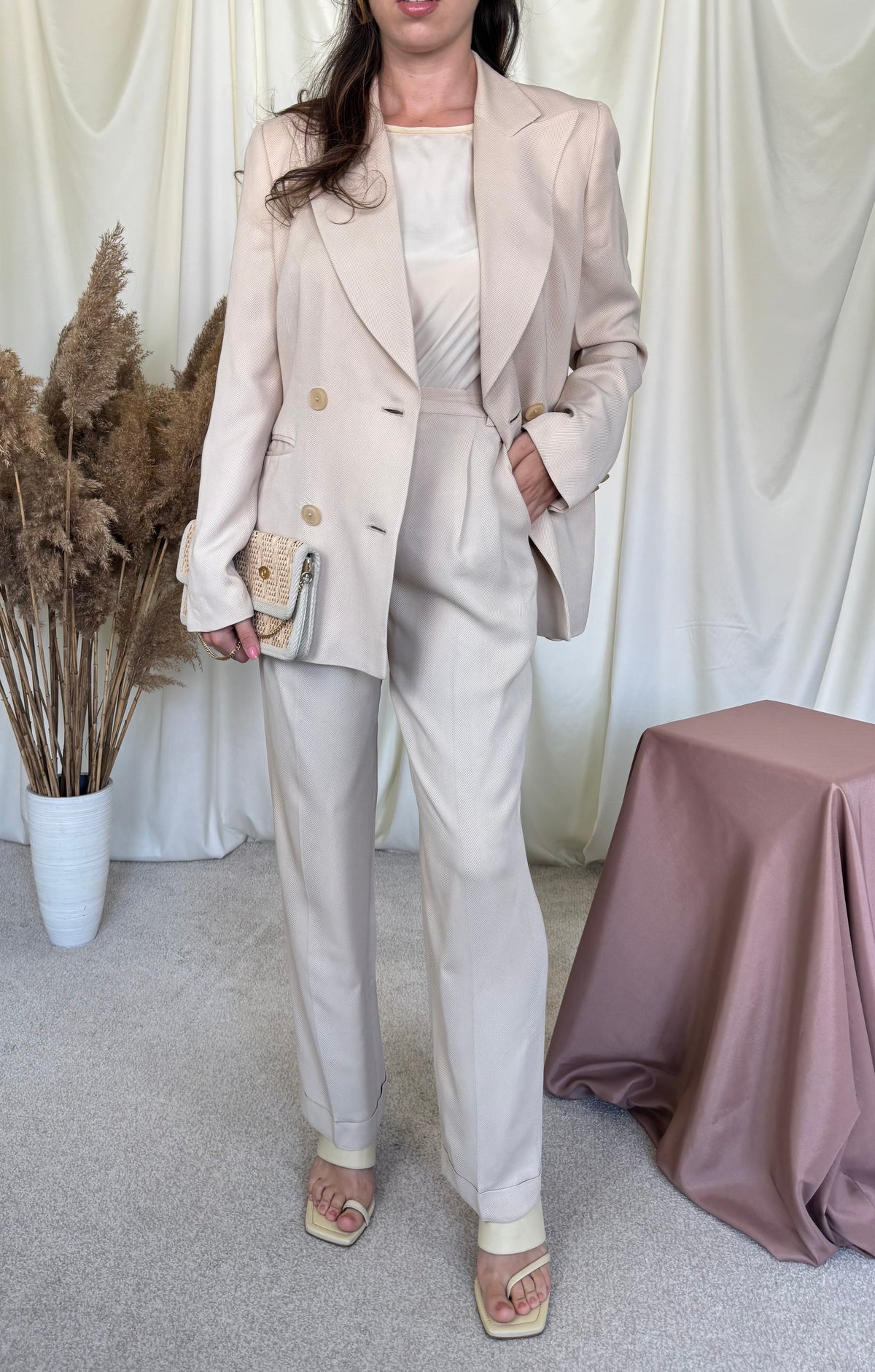 Costum vintage premium GIANFRANCO FERRE 2 piese, sacou la rând dublu de nasturi  și pantalon cu talie înaltă ( mărimea s )