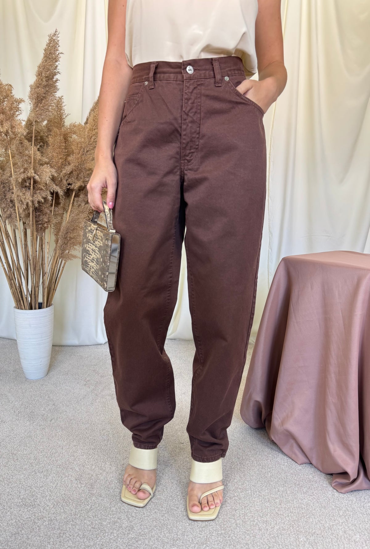 Blugi vintage luxury VALENTINO din denim de bumbac, talie super înaltă ( mărimea L)