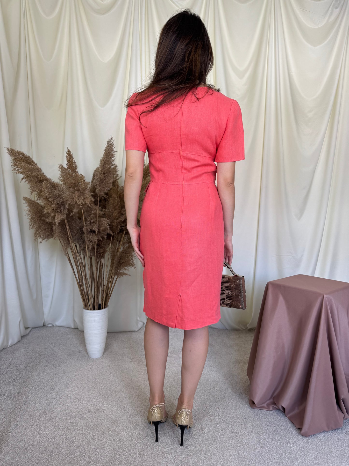 Rochie luxury VALENTINO de colecție, produs vintage din 100% in cu nasturi metalici aurii inscripționați cu brandul  ( mărimea S)