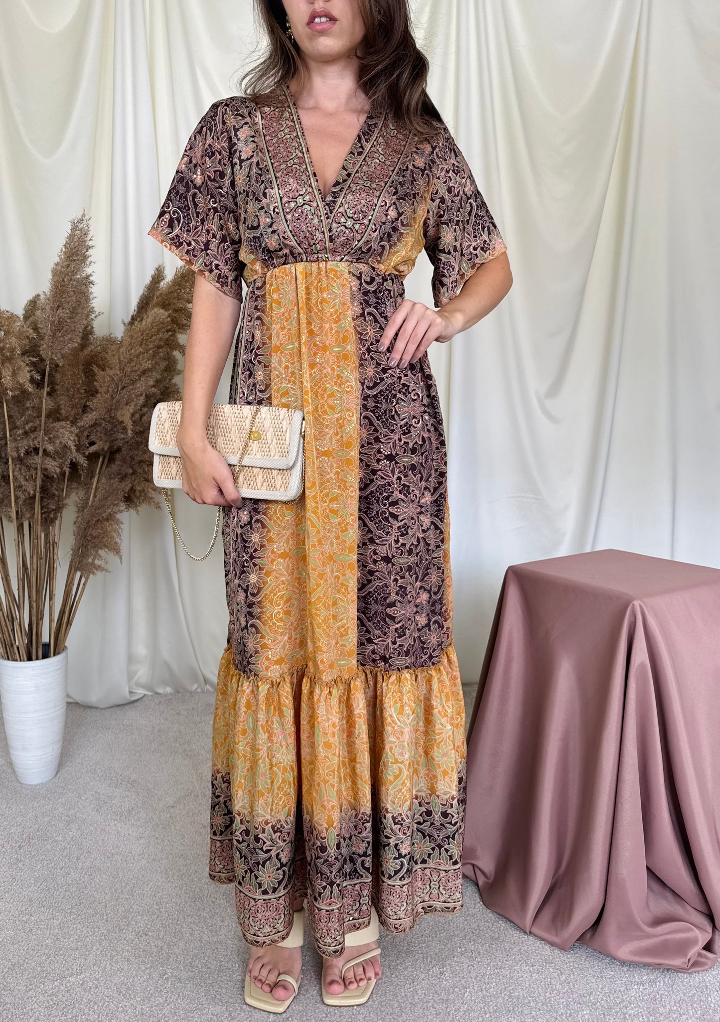 Rochie de vară cu print din mătase naturală în tonuri calde, talie marcata elastică ( mărimea S-M)