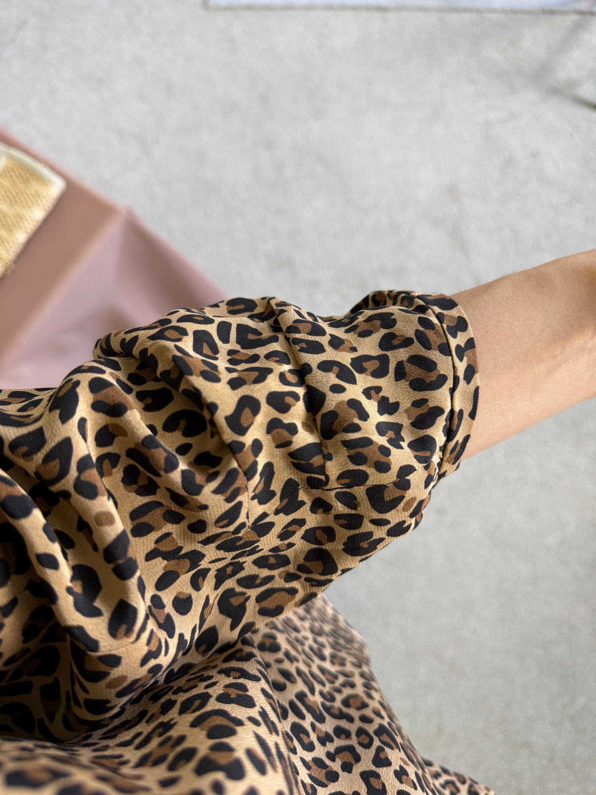 Cămașă premium  Marc Cain din 100% mătase cu animal print (  mărimea S/M)