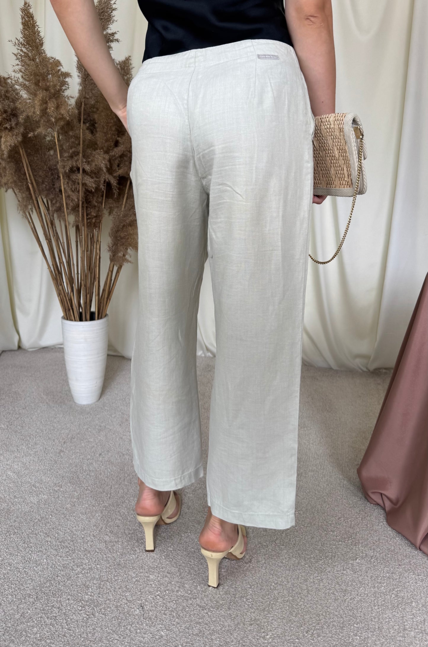Pantaloni Calvin Klein din 100% in cu talie medie-joasă ( mărimea S)