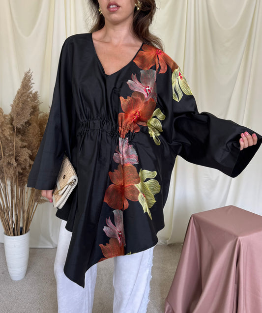 Poncho negru din 100% mătase naturală brodată ( mărimea M-XL)