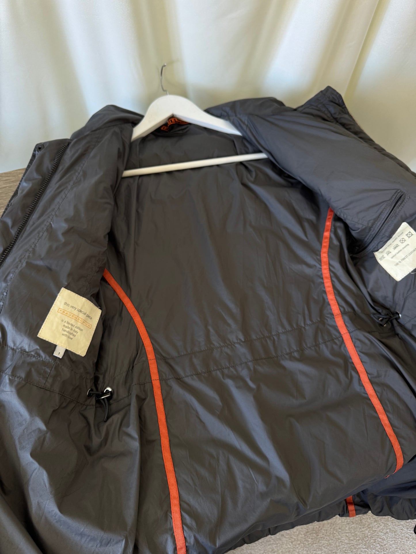 Geaca premium frauenschuh( mărimea 36/S)