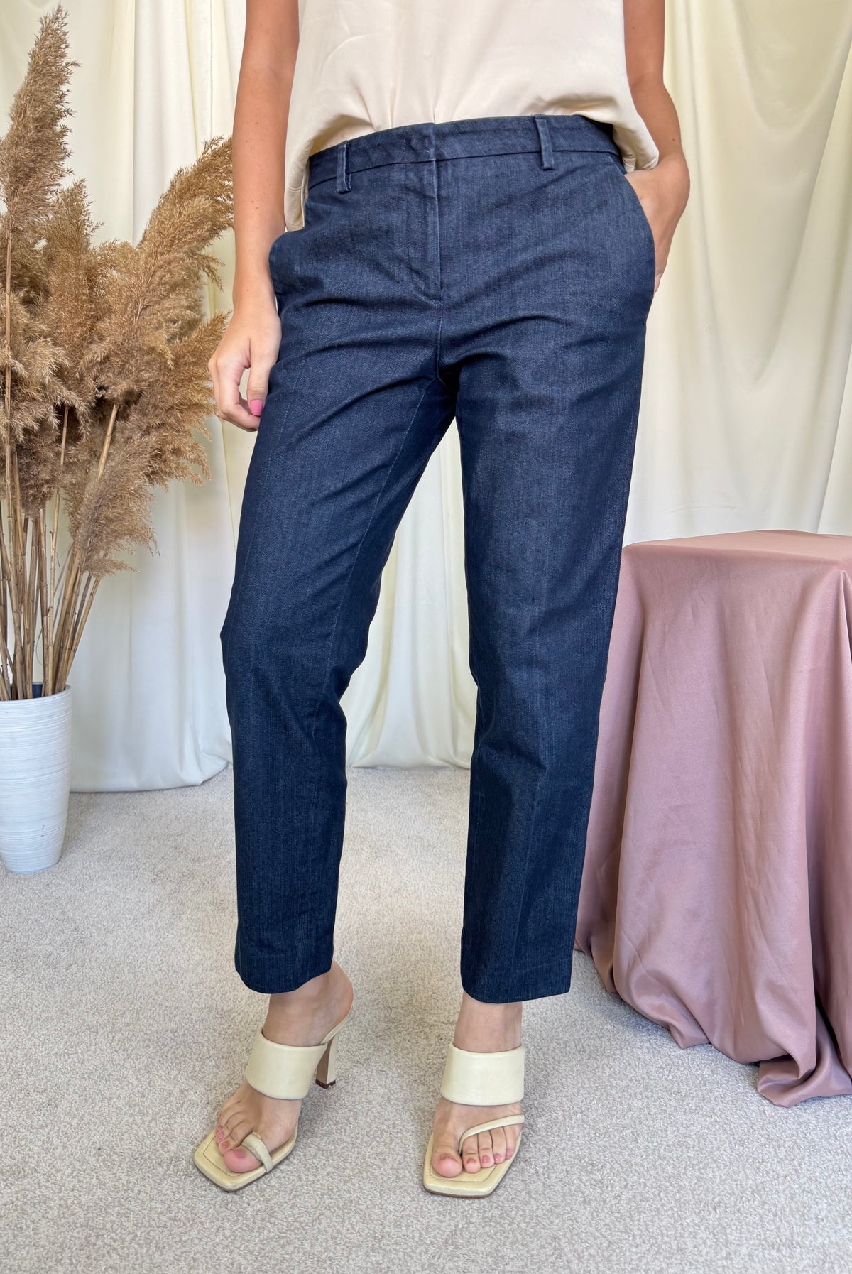 Blugi luxury MOCLER din denim de bumbac ( mărimea S/M)