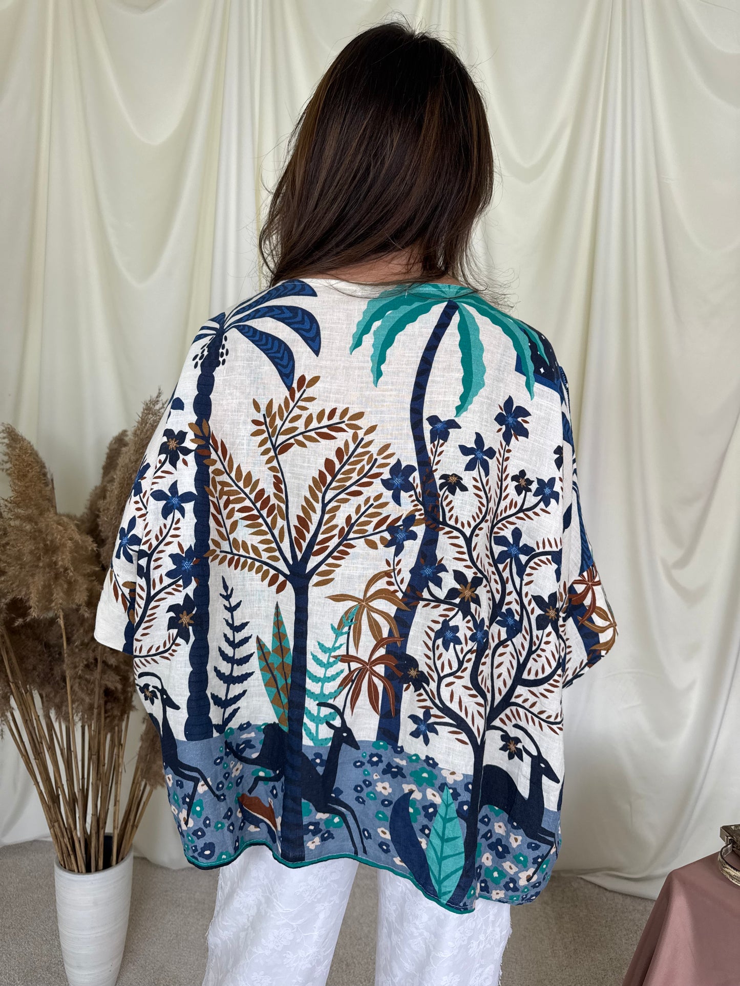 Tricou din 100% in cu print floral, fit oversized- lejer, mărime universală ( S-XXL)