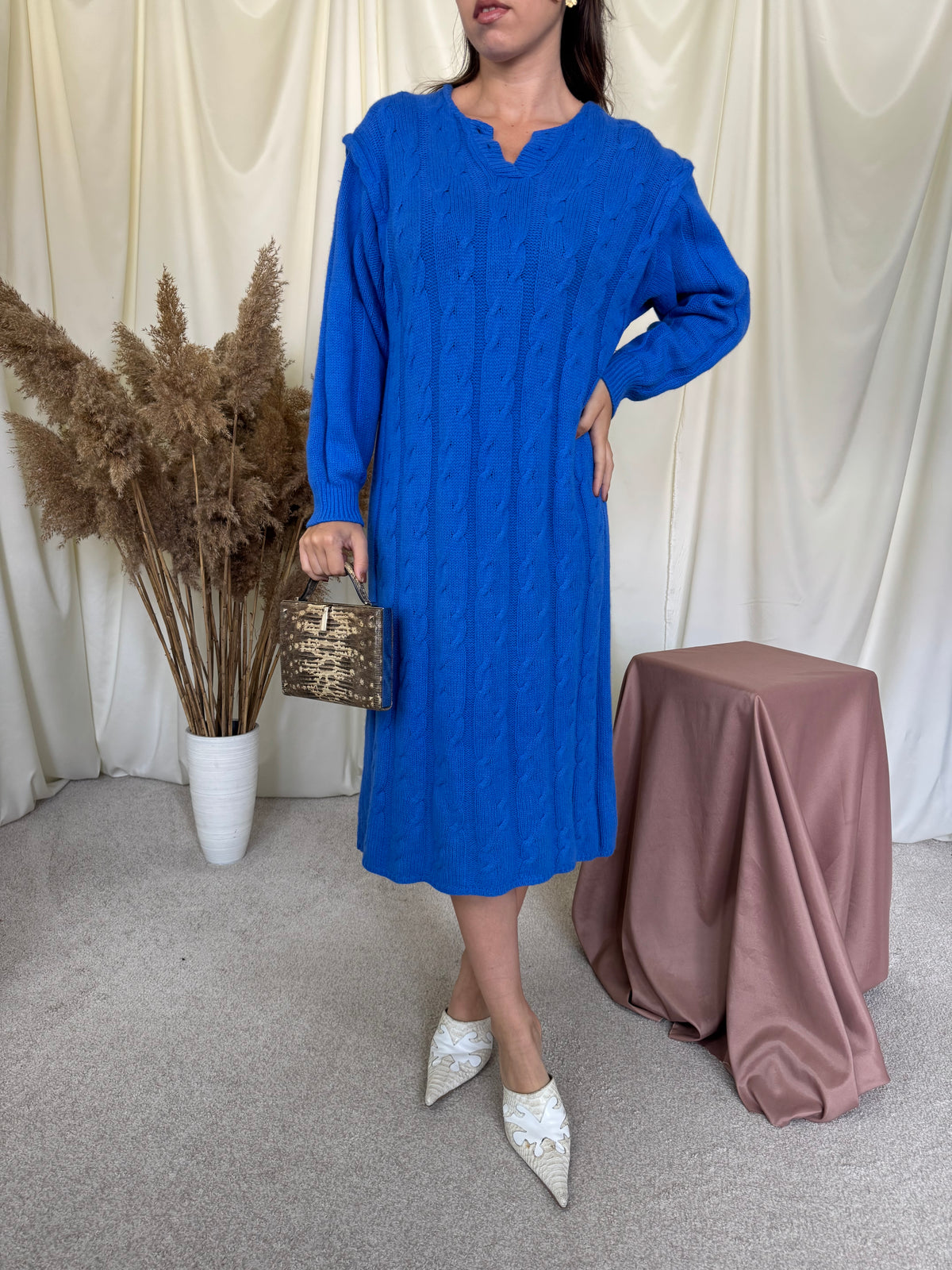 Rochie vintage tricotată din lana și cașmir , lungime maxi, albastru superb ( mărimea M/L)