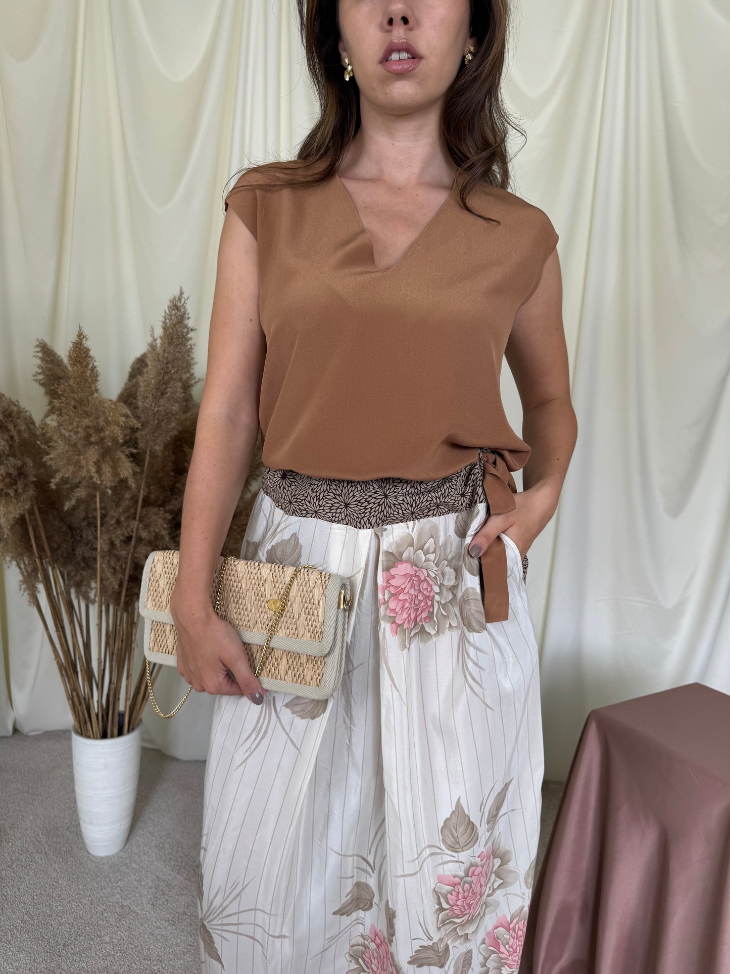 Back! Rochie/ piesă unicat din 100% mătase naturala, maro cu print floral și cordon în talie( mărimea M/L)