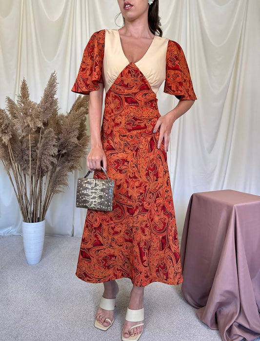 Rochie vintage superbă cu talie marcata, custom made 
(Mărimea M)