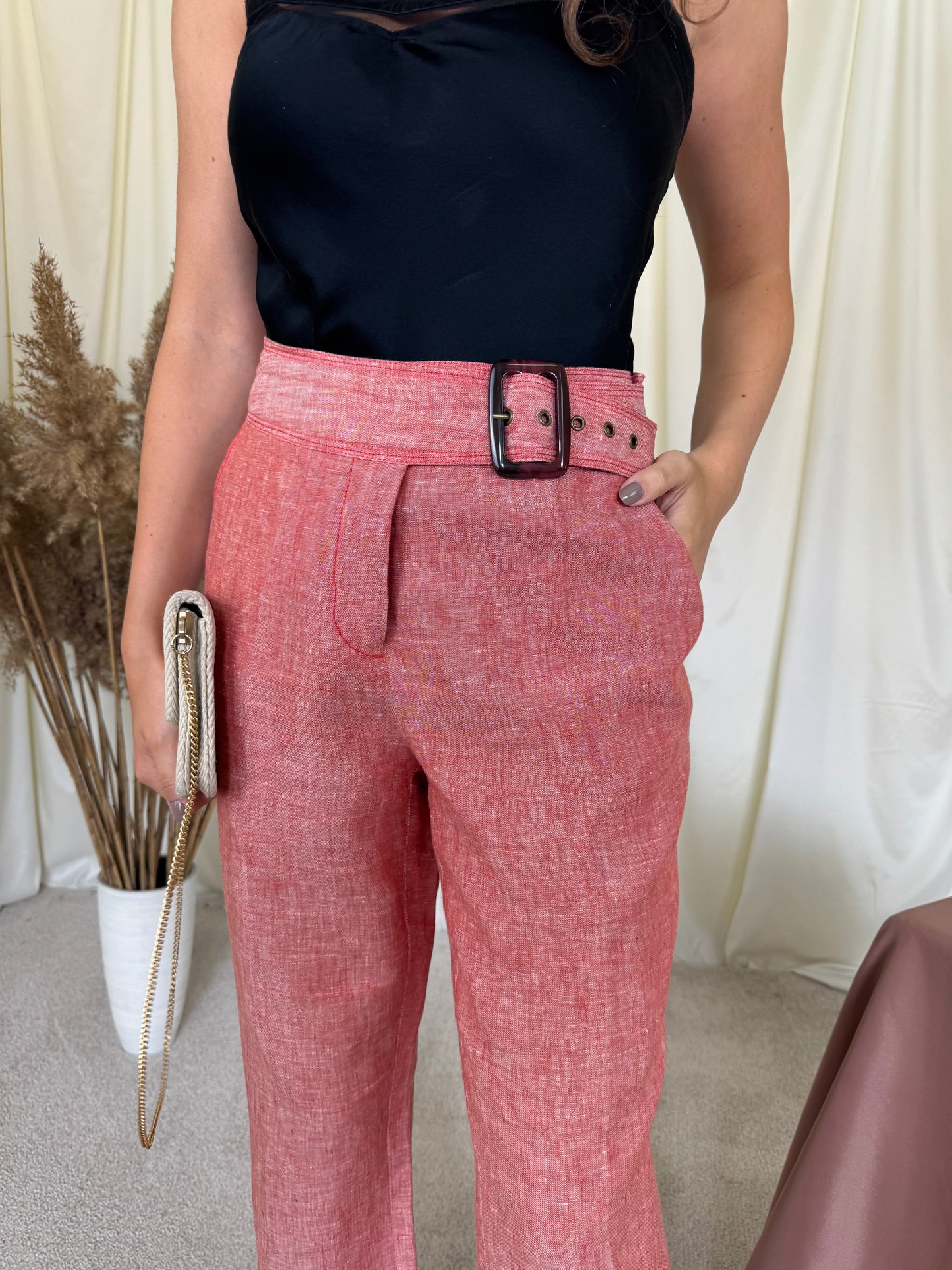 Pantalon de vară din 100% in cu centura pentru ajustare
(Mărimea L) -84 cm talie