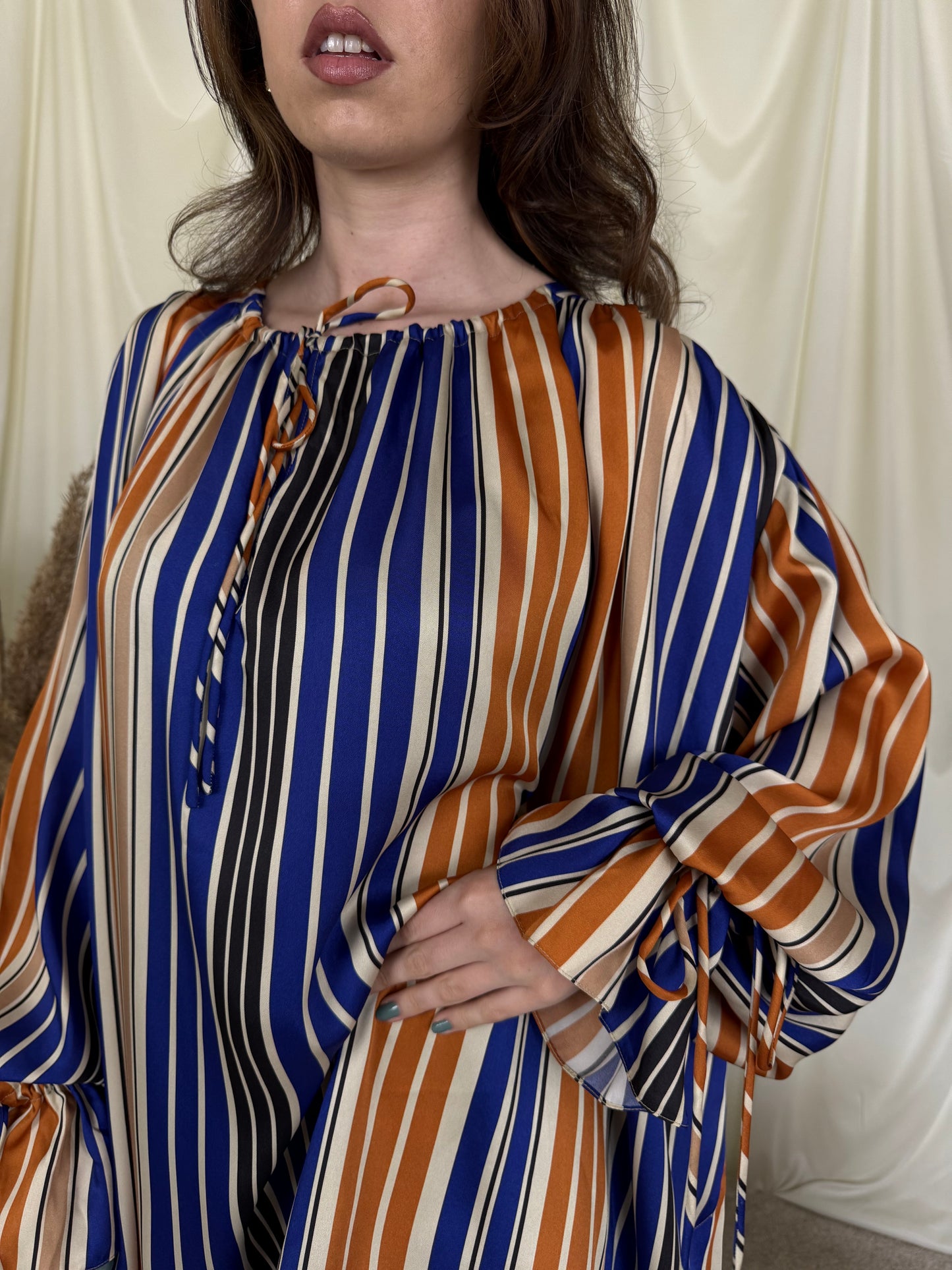Bluza premium MULBERRY cu print 
(Mărimea M-XL)