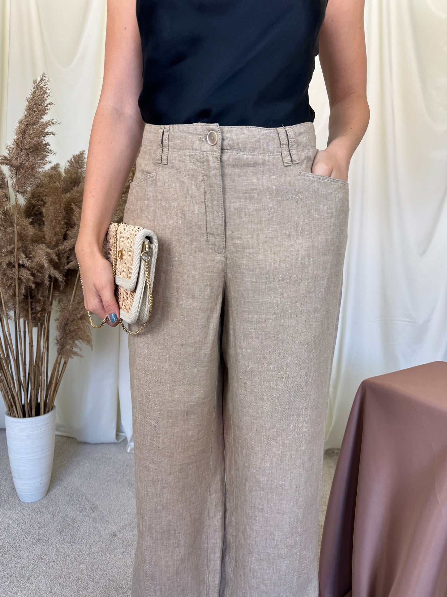Pantalon BRAX crem din 100% in calitativ, talie medie ( mărimea XL)