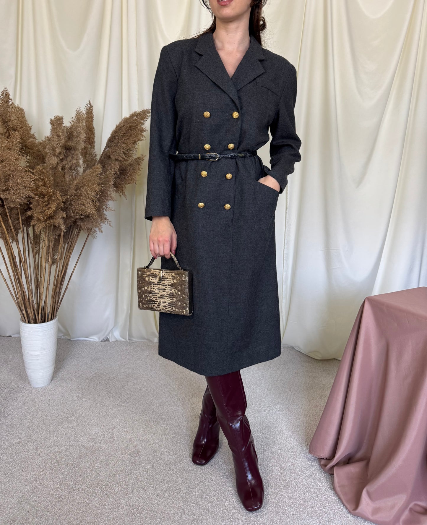 Rochie din stofă de lână, nasturi aurii metalici, Mărimea L