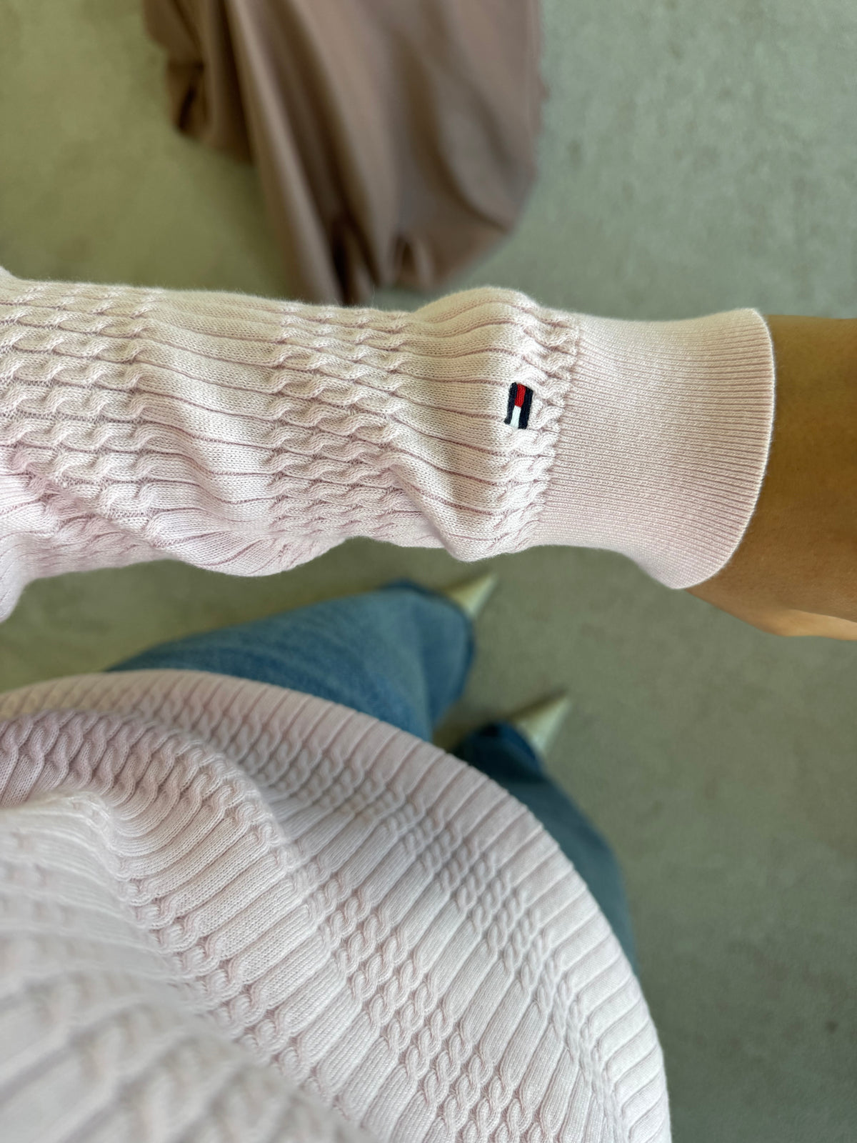 Pulover Tommy Hilfiger baby pink din 100% bumbac ( mărimea M)