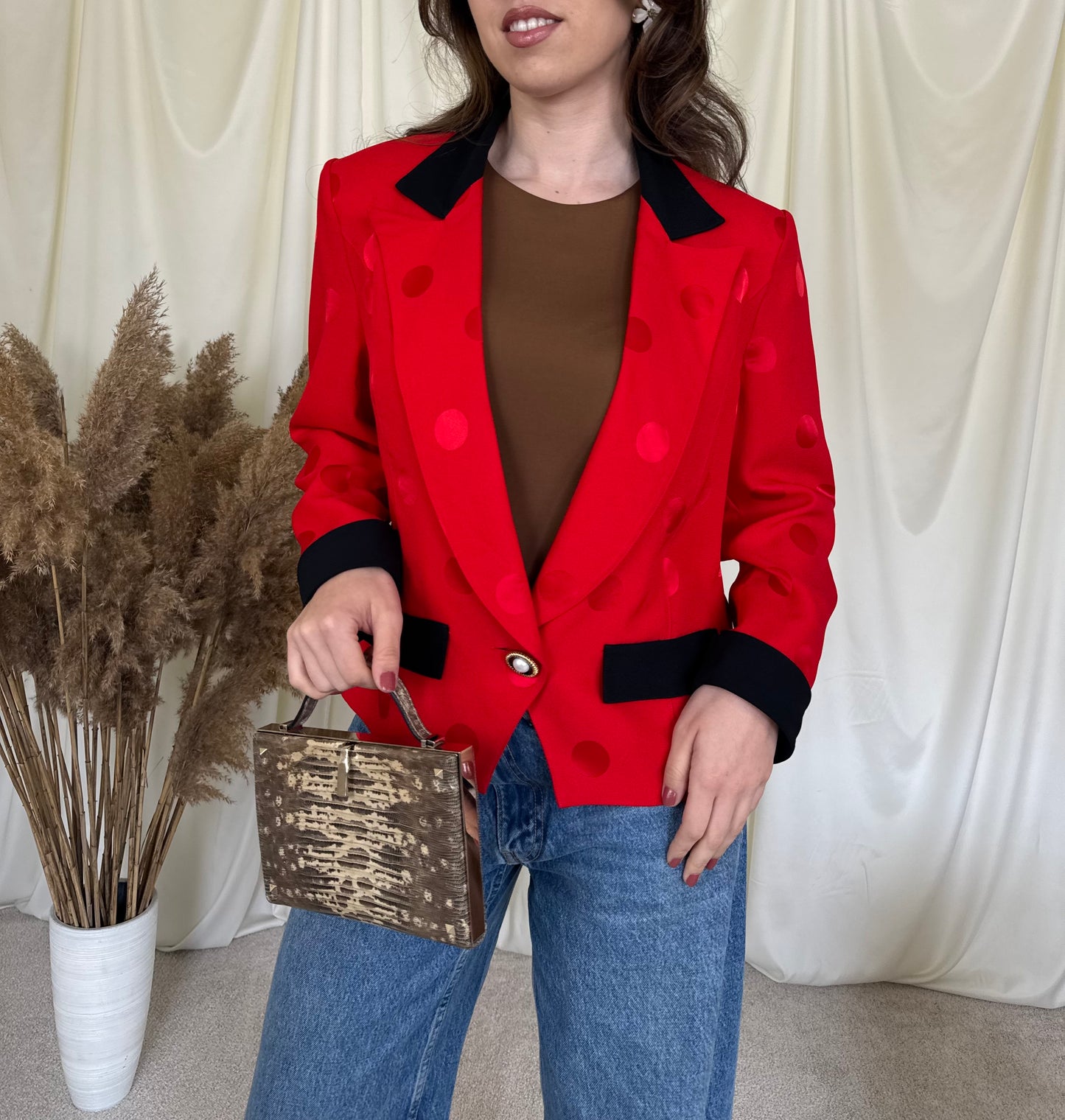 Sacou vintage elegant cu nasturi bijuterie și print buline 
(Mărimea M)