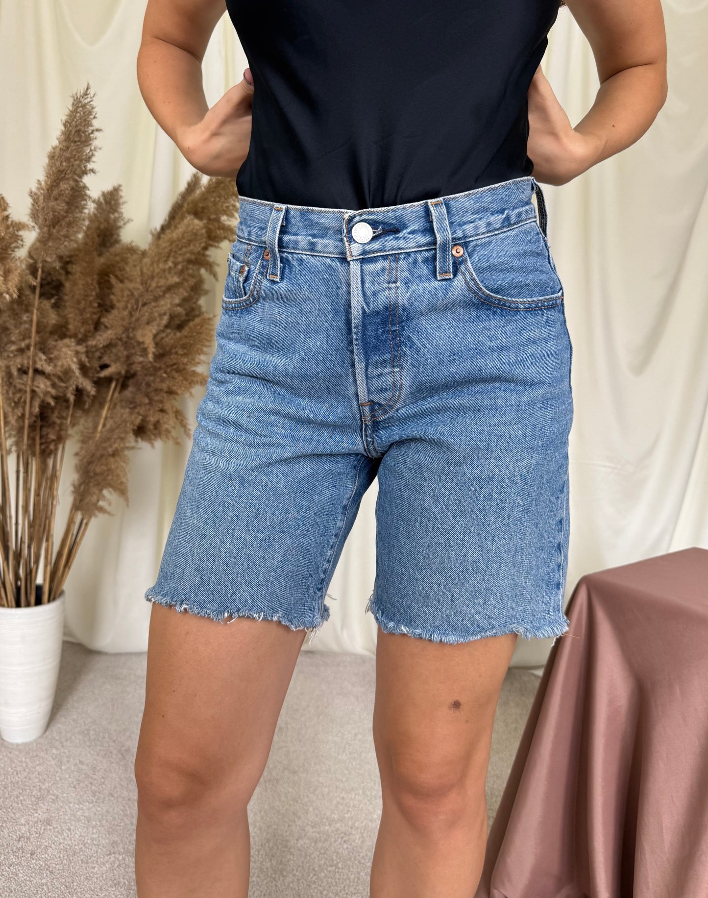 Levi’s Albastru deschis cu talie înaltă ( mărimea XS/S)
