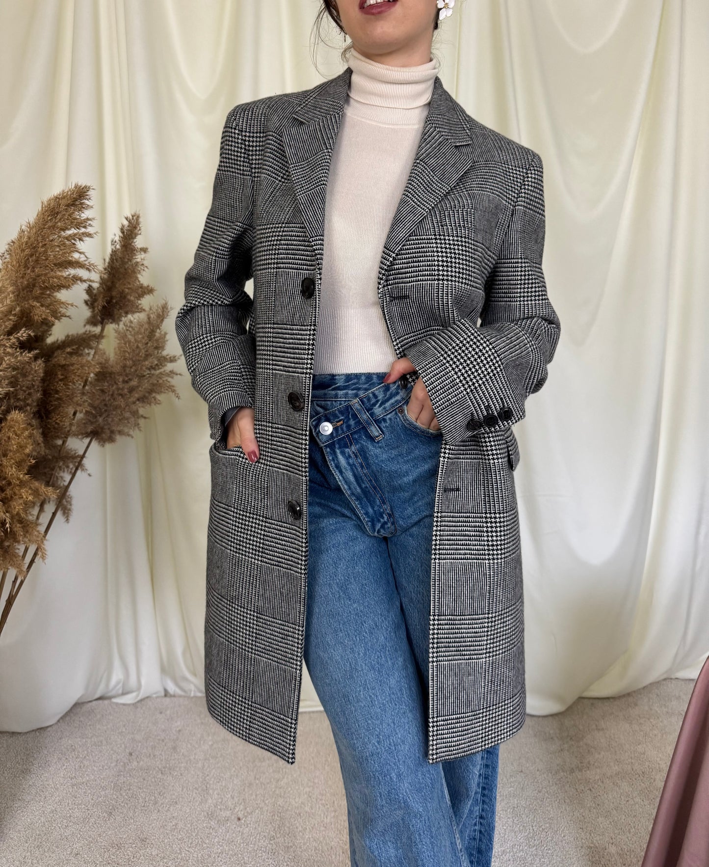 Palton DKNY din lână mărimea M