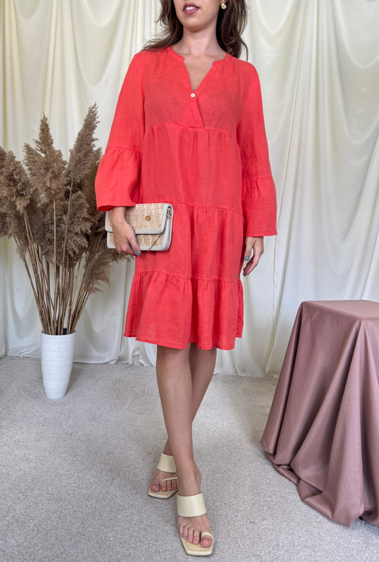 Rochie de vară vaporoasă din 100% in
(Mărimea 40/M-L)
