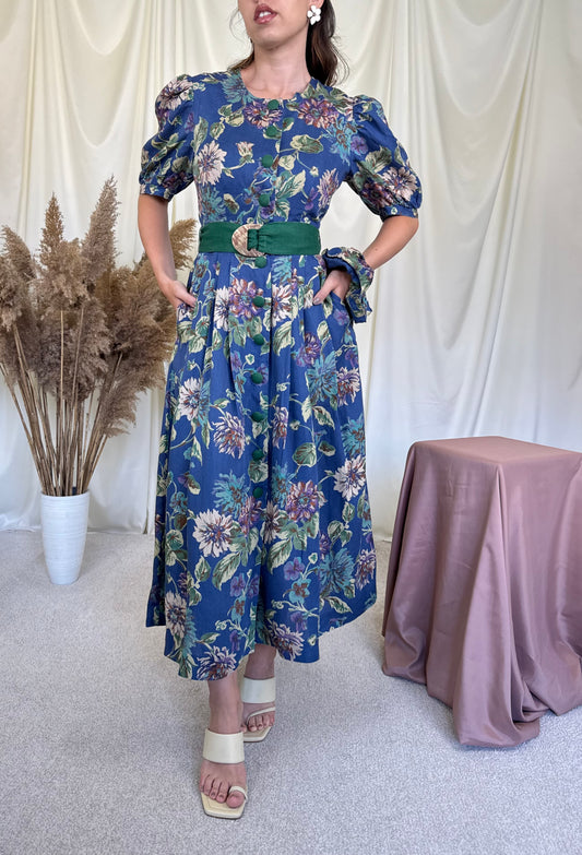 Rochie vintage din 100% in cu cordon inclus + accesoriu pentru păr asortat cu print (Mărimea S)
