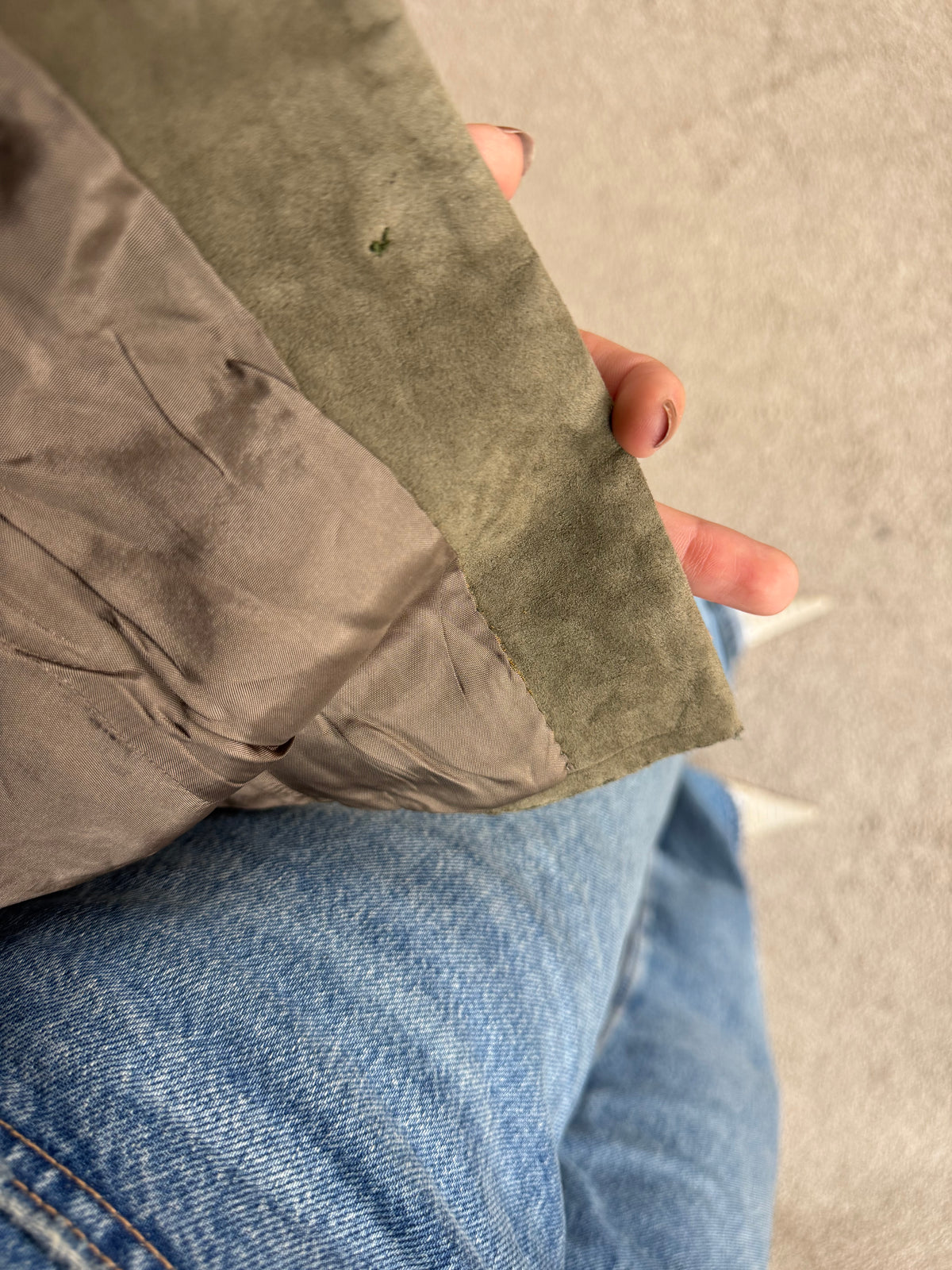 Sacou vintage tip jachetă din lana și detalii din piele naturala tip velur ( mărimea M)