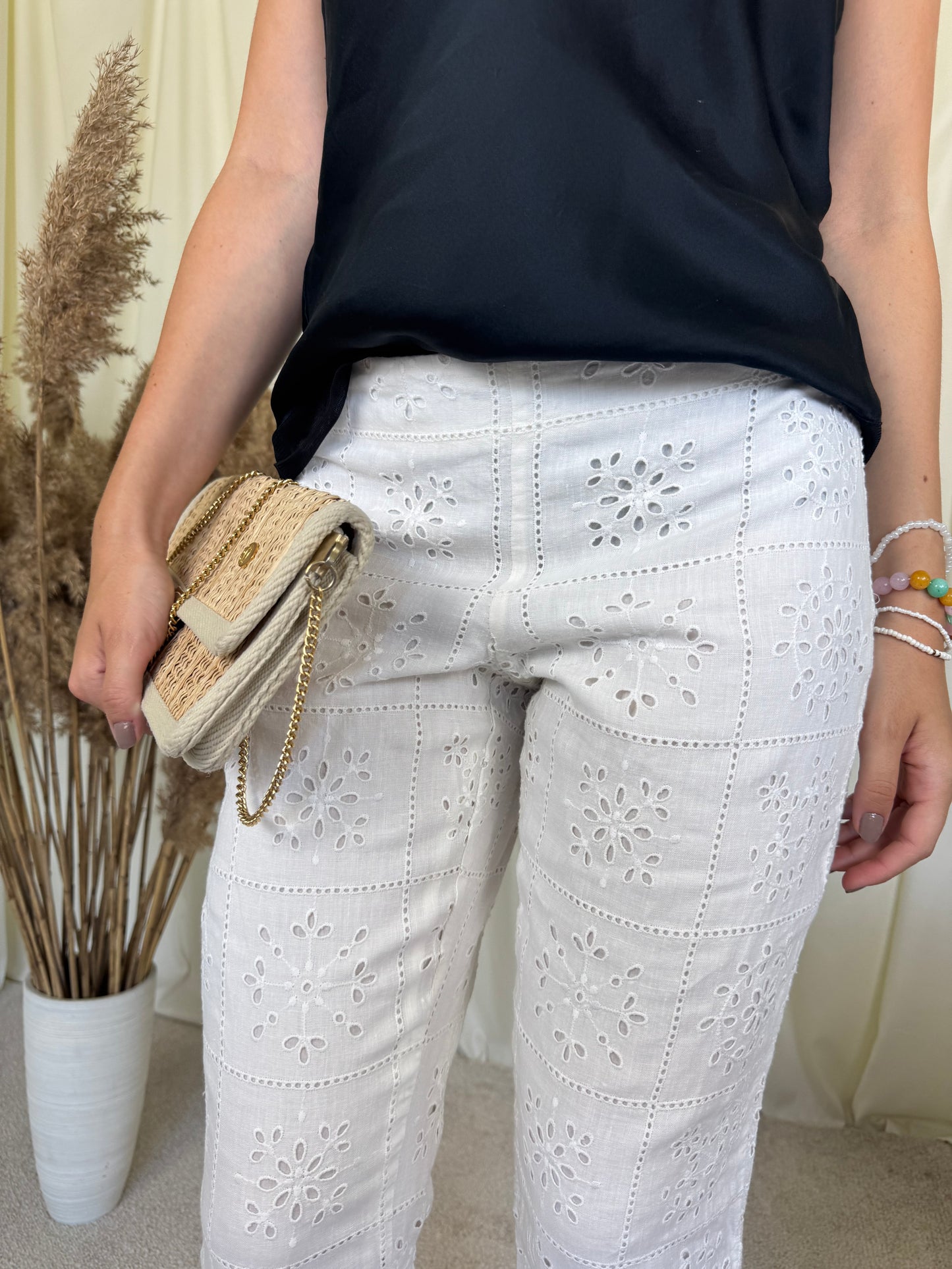 Pantaloni Ralph Lauren din 100% in cu talie medie și broderie superbă ( mărimea XS)