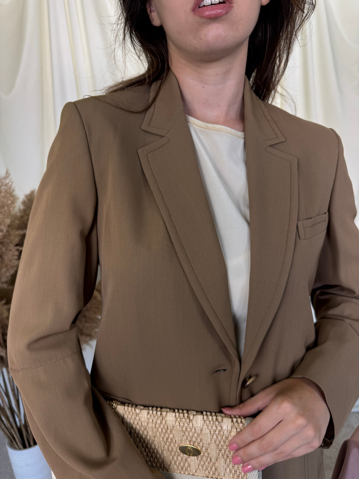 Sacou premium Hugo Boss din 50% lână și vascoza ( mărimea M)