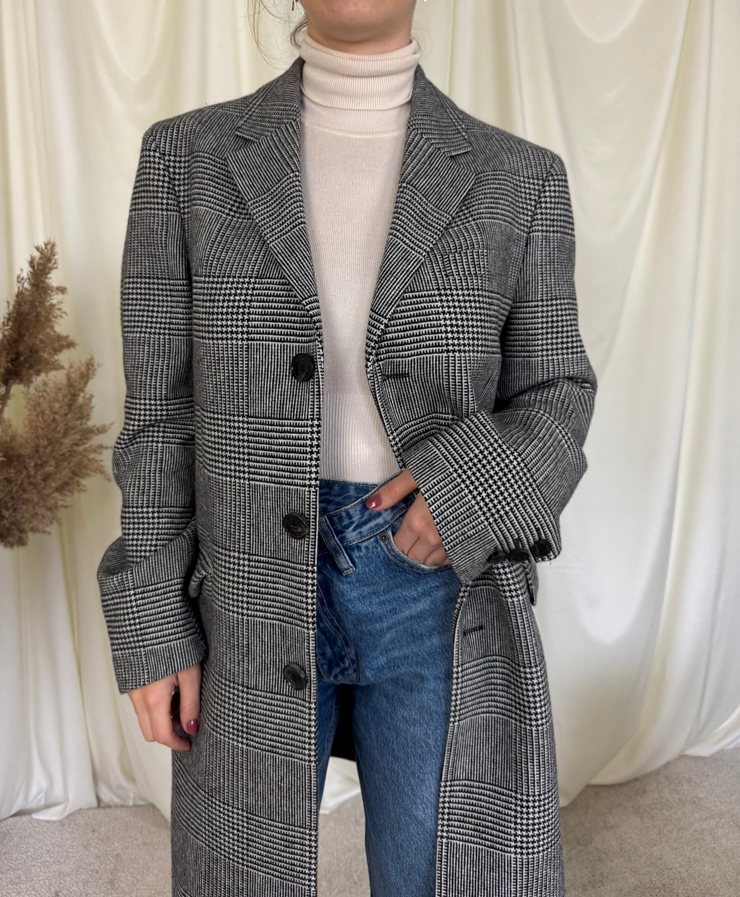 Palton DKNY din lână mărimea M