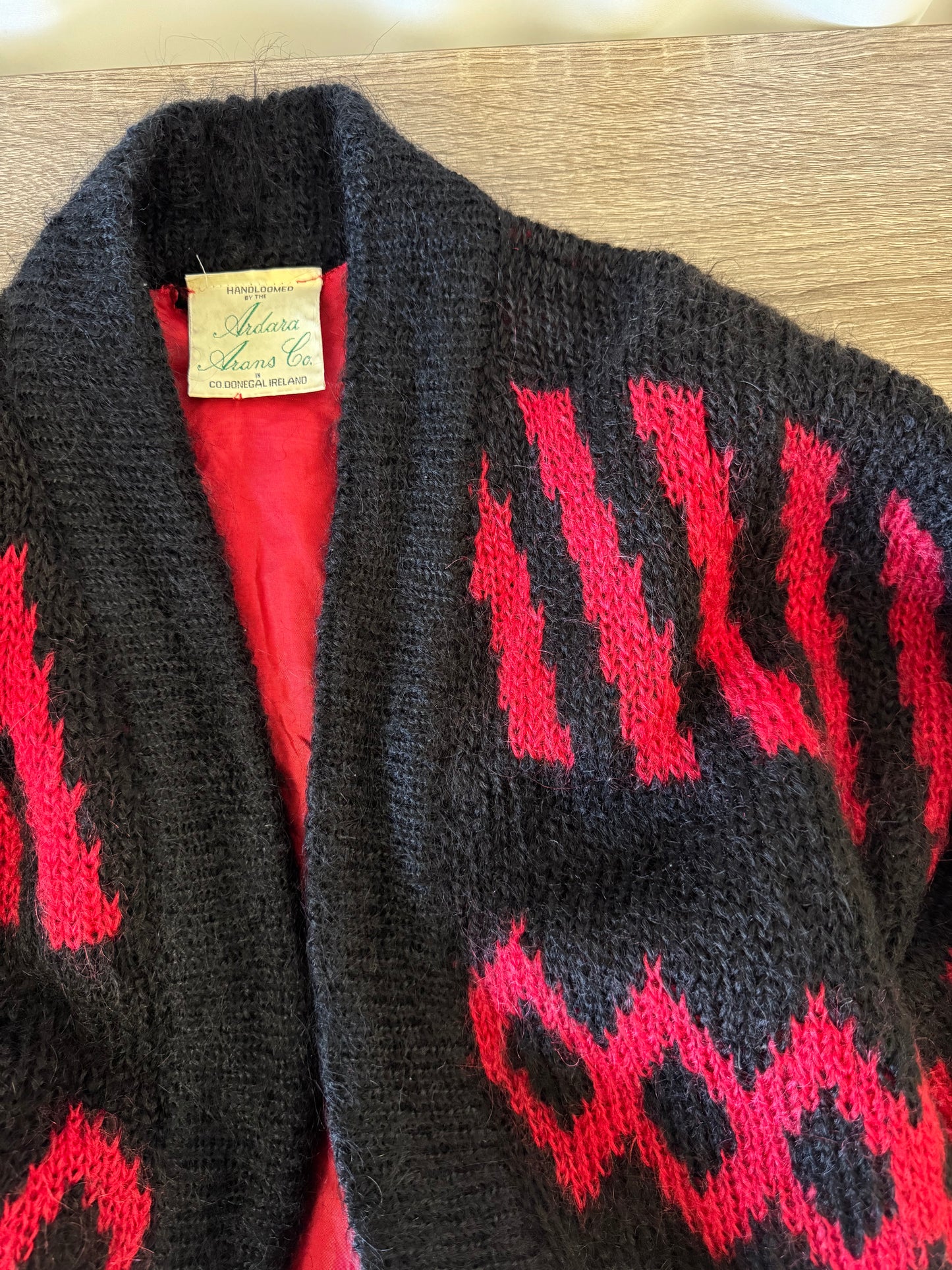 Cardigan vintage HANDMADE din lana( S-M)