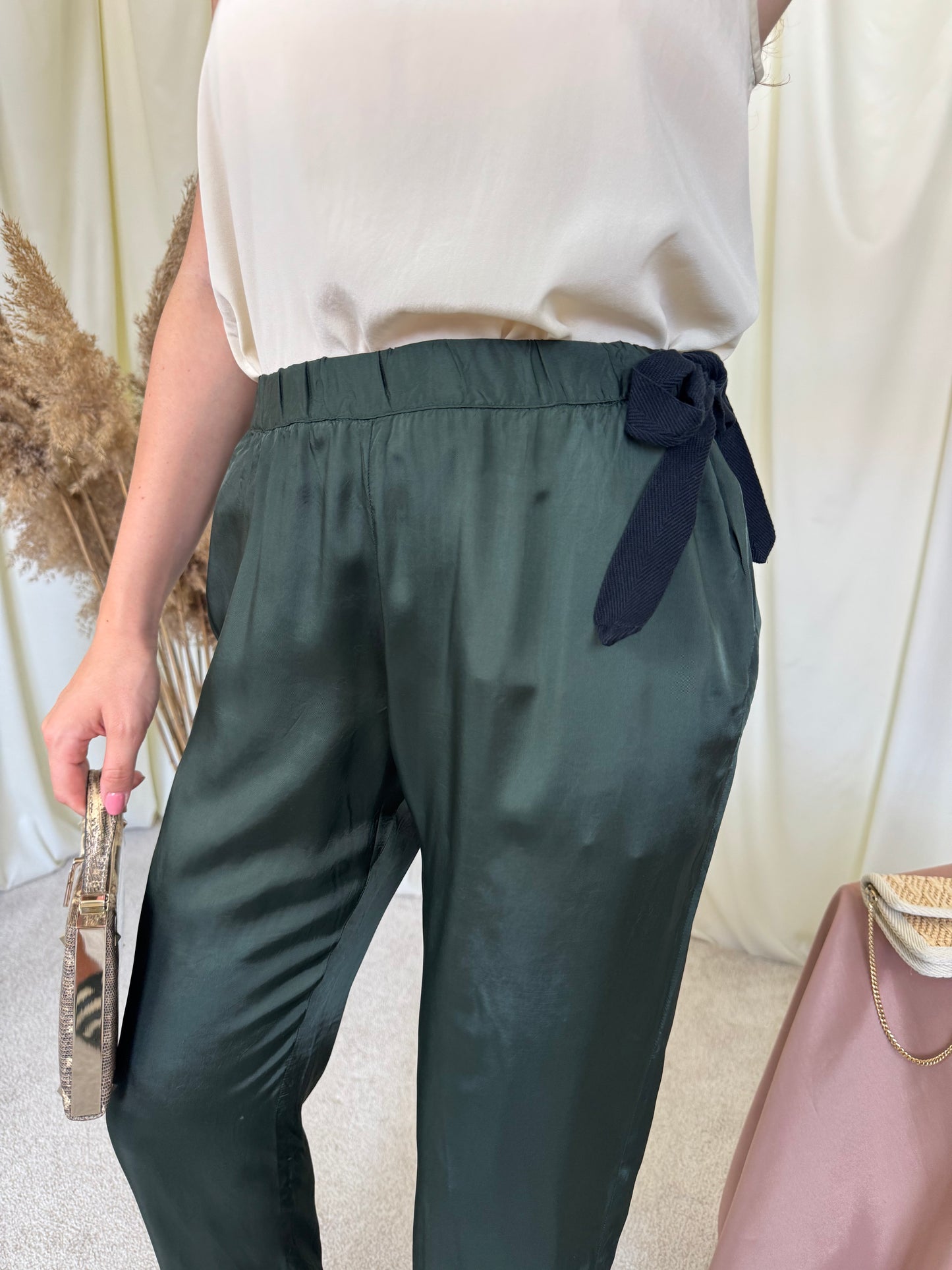 Pantalon luxury DRIES van notten in fit lejer și talie elastică , 100% raton ( mărimea S/M)