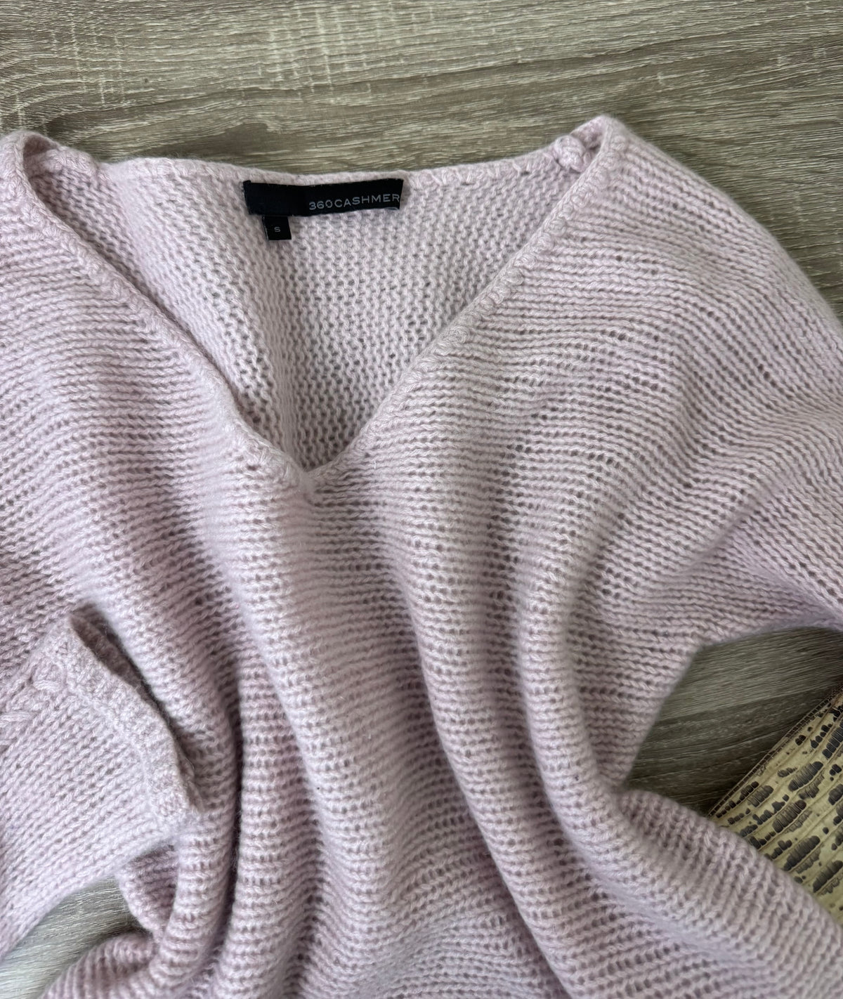 Bluzițe premium 360 cashmere din cașmir moale, decolteu în V ( mărimea xs/s)