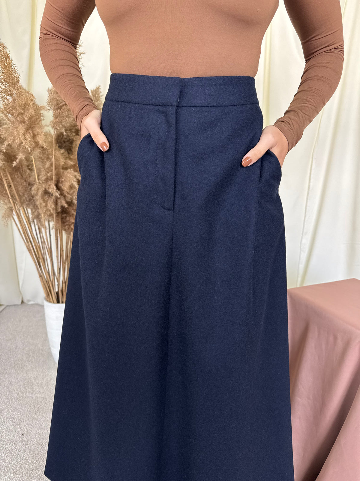 Fusta Massimo Dutti din lana în croi A din lana ( mărimea L)