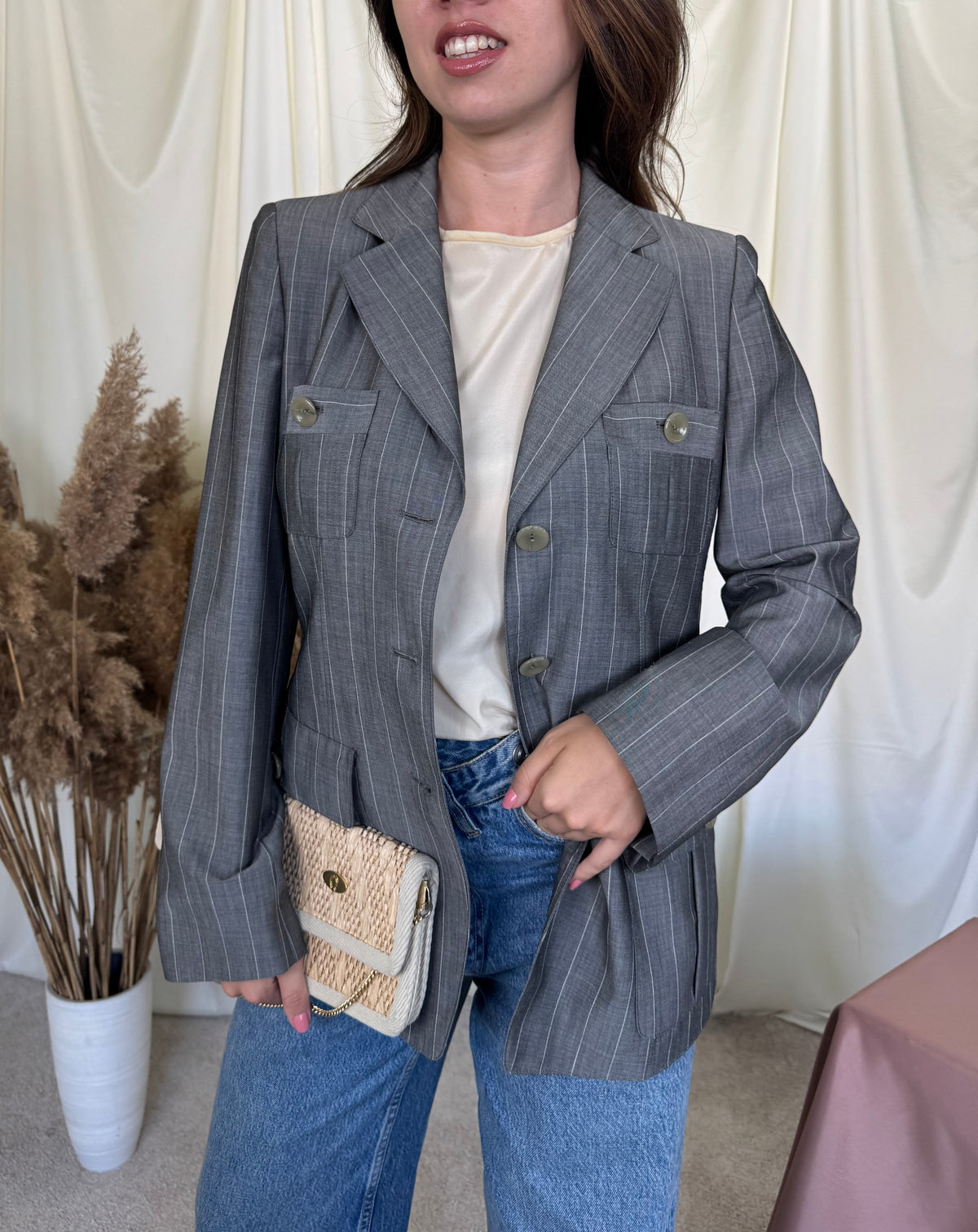Sacou-jacheta luxury ARMANI din lana fina și calitativă, finisaje impecabile, mic defect*( Mărimea M)