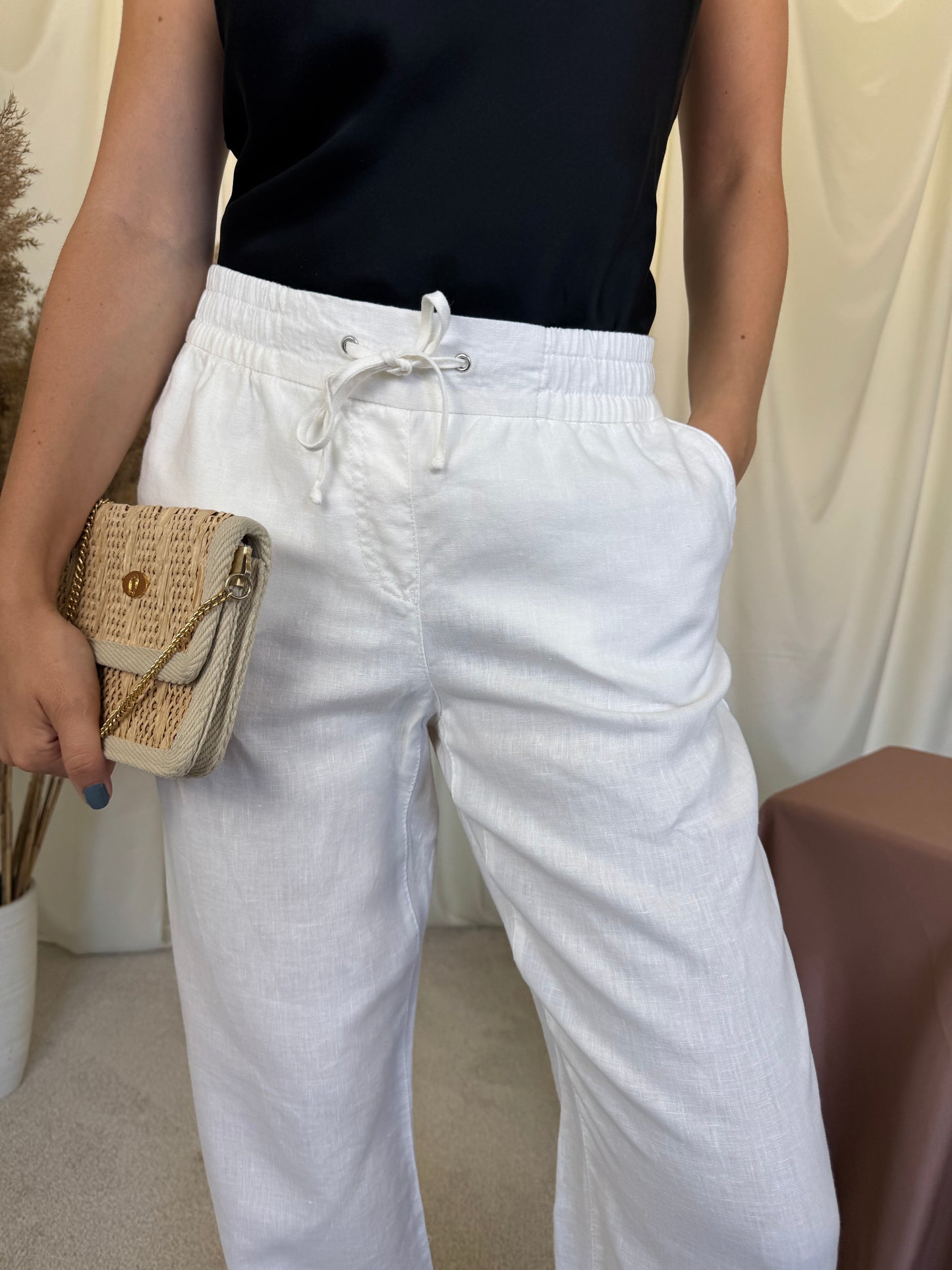 Pantalon de vară din 100% in cu talie elastică ( mărimea M)