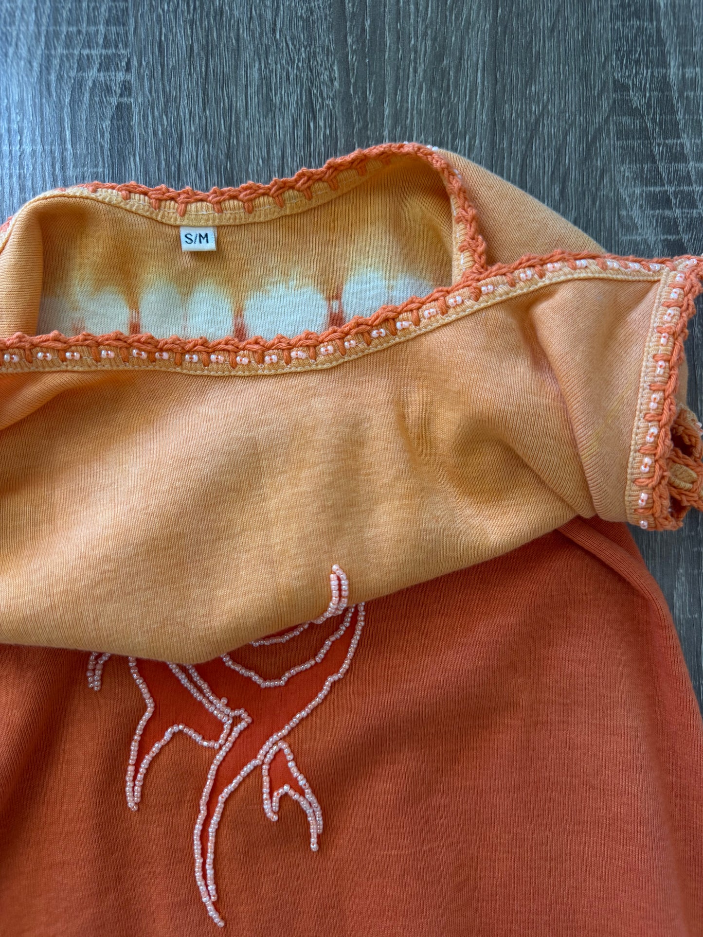 Rochie vintage cu print portocaliu din bumbac, șlițuri laterale și perle aplicate ( mărimea S/M)