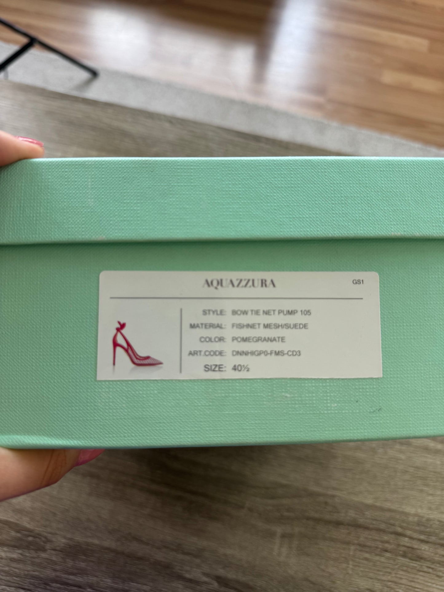 Pantofii Bow Tie Aquazzura spectaculoși din piele naturală, în condiție nouă ( mărimea 40,5) 
Spectaculoși, lucrați impecabil.