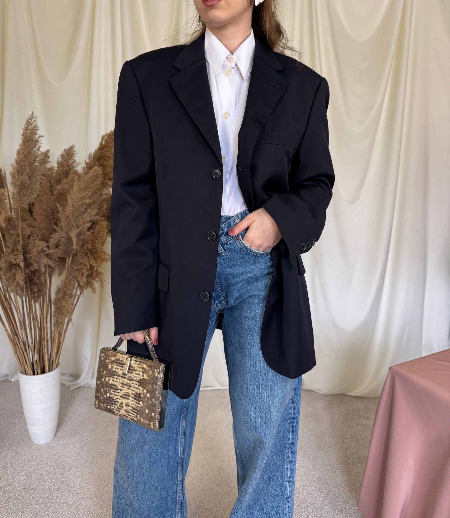 Sacou Balmain din stofă fină 100% lână, (mărimea L)
Căptușeală inscripționată