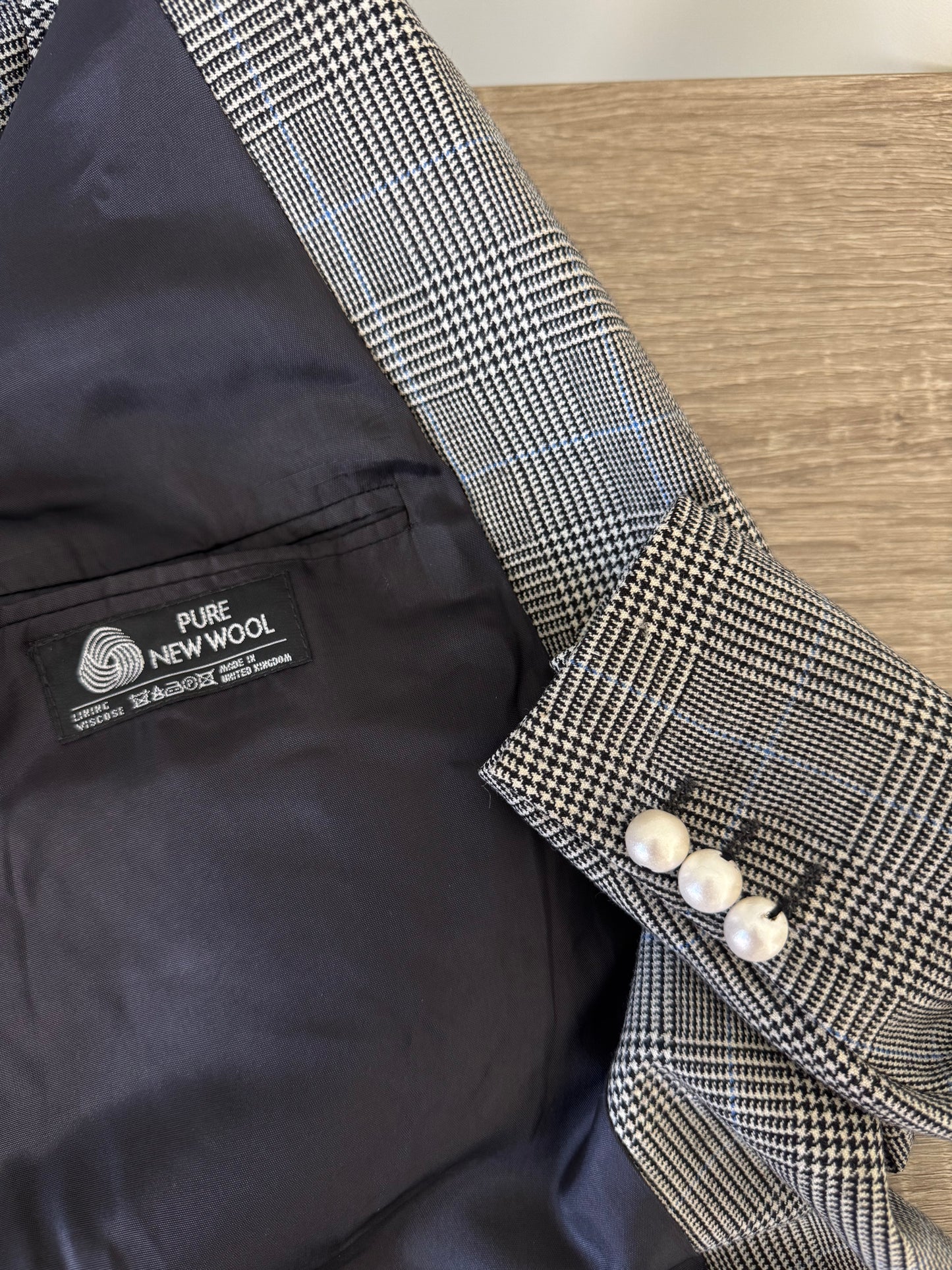 Sacou vintage superb din stofă de lână cu nasturi perla ( mărimea L!